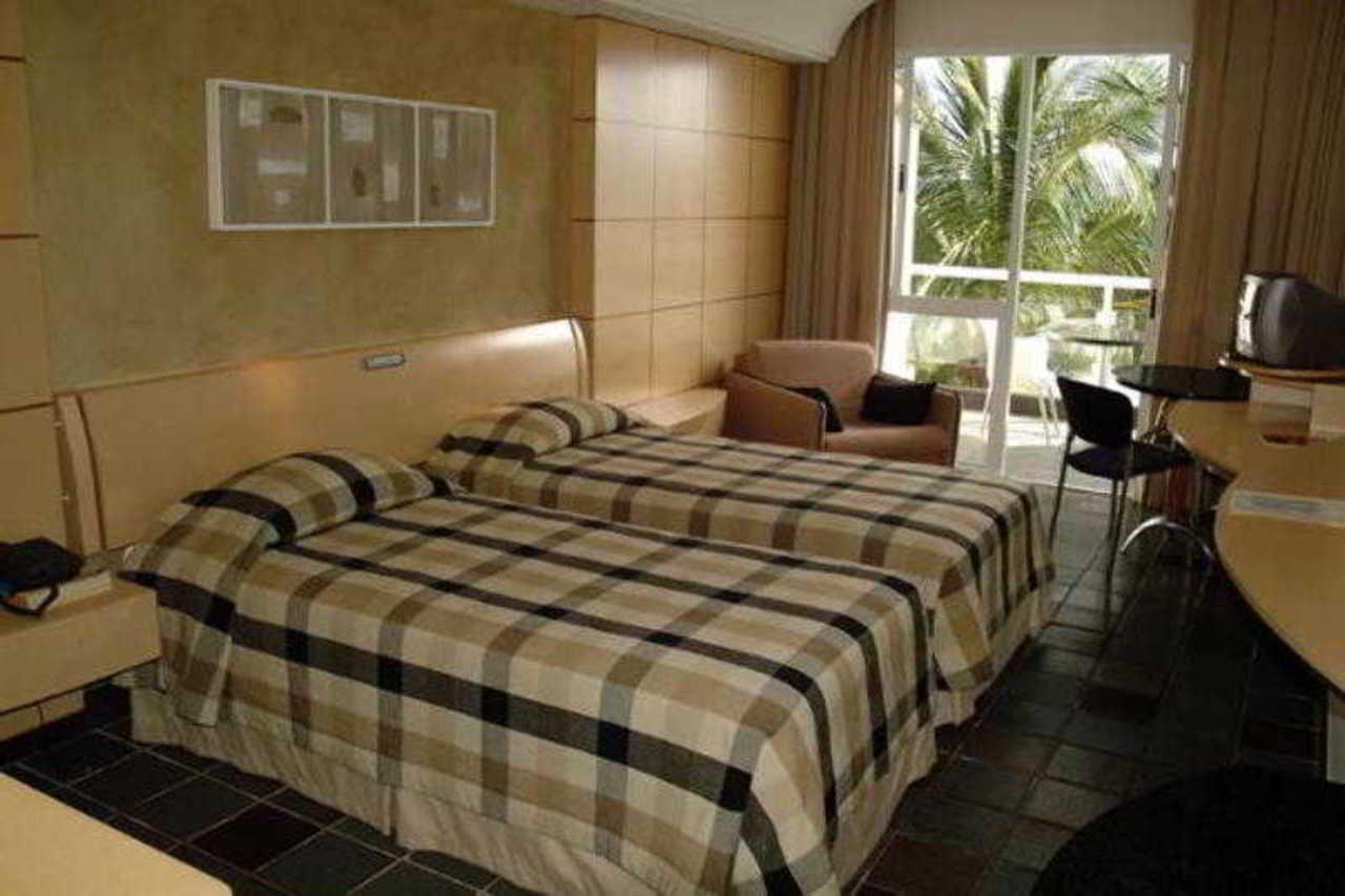 Hotel Senac Ilha Do Boi Витория Экстерьер фото A room at the hotel