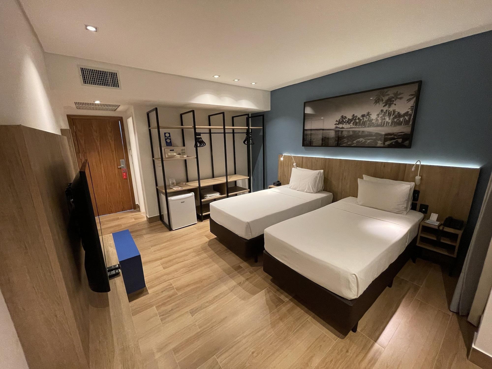 Hotel Senac Ilha Do Boi Витория Экстерьер фото A room at the hotel