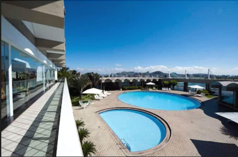 Hotel Senac Ilha Do Boi Витория Экстерьер фото Swimming pool
