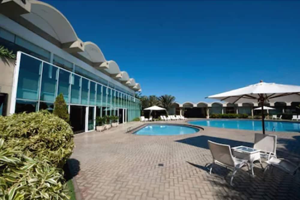 Hotel Senac Ilha Do Boi Витория Экстерьер фото The swimming pool at the hotel
