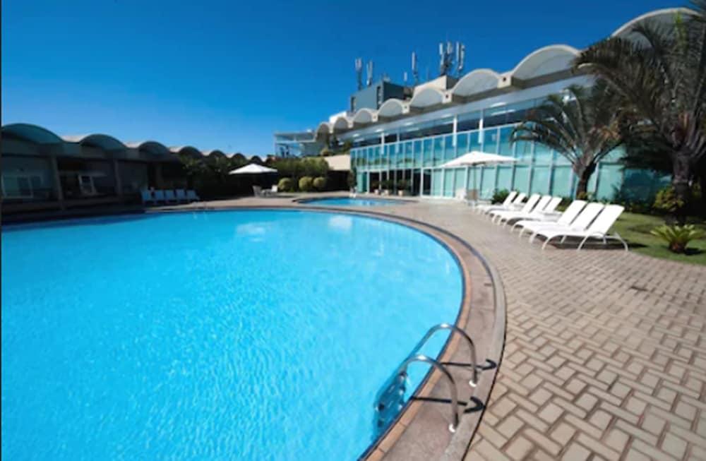 Hotel Senac Ilha Do Boi Витория Экстерьер фото The pool at the hotel
