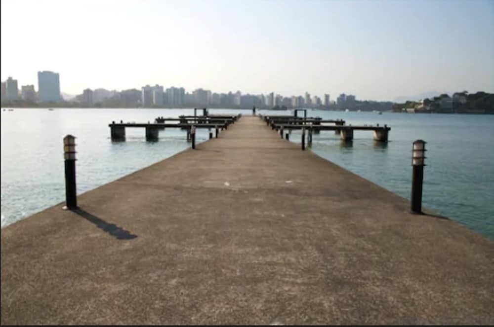 Hotel Senac Ilha Do Boi Витория Экстерьер фото View of the pier at the park