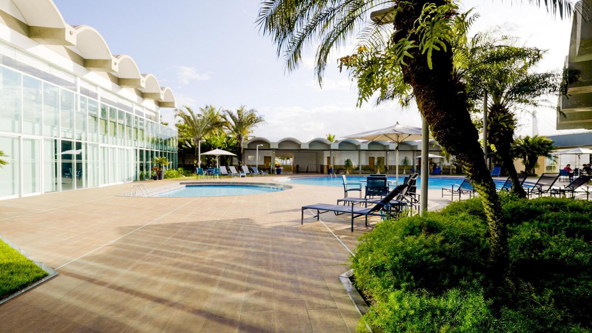 Hotel Senac Ilha Do Boi Витория Экстерьер фото The swimming pool at the hotel